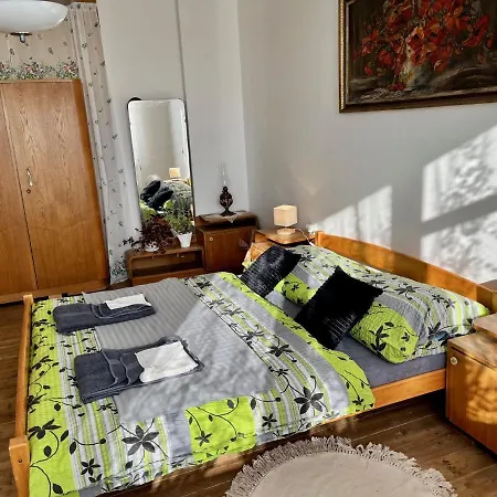 Slunny Byt S Krasnym Vyhledem * Nove Mesto nad Metuji
